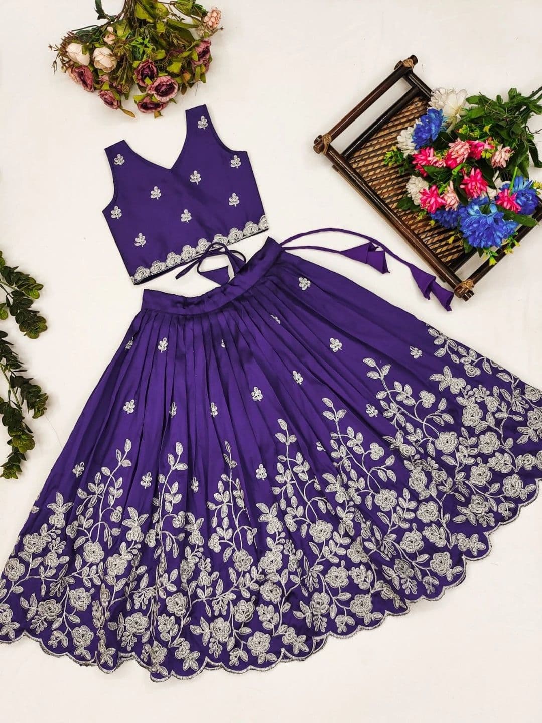 Sangria Girls Embroidered Thread Work Ready to Wear Lehenga & thumbnail 4