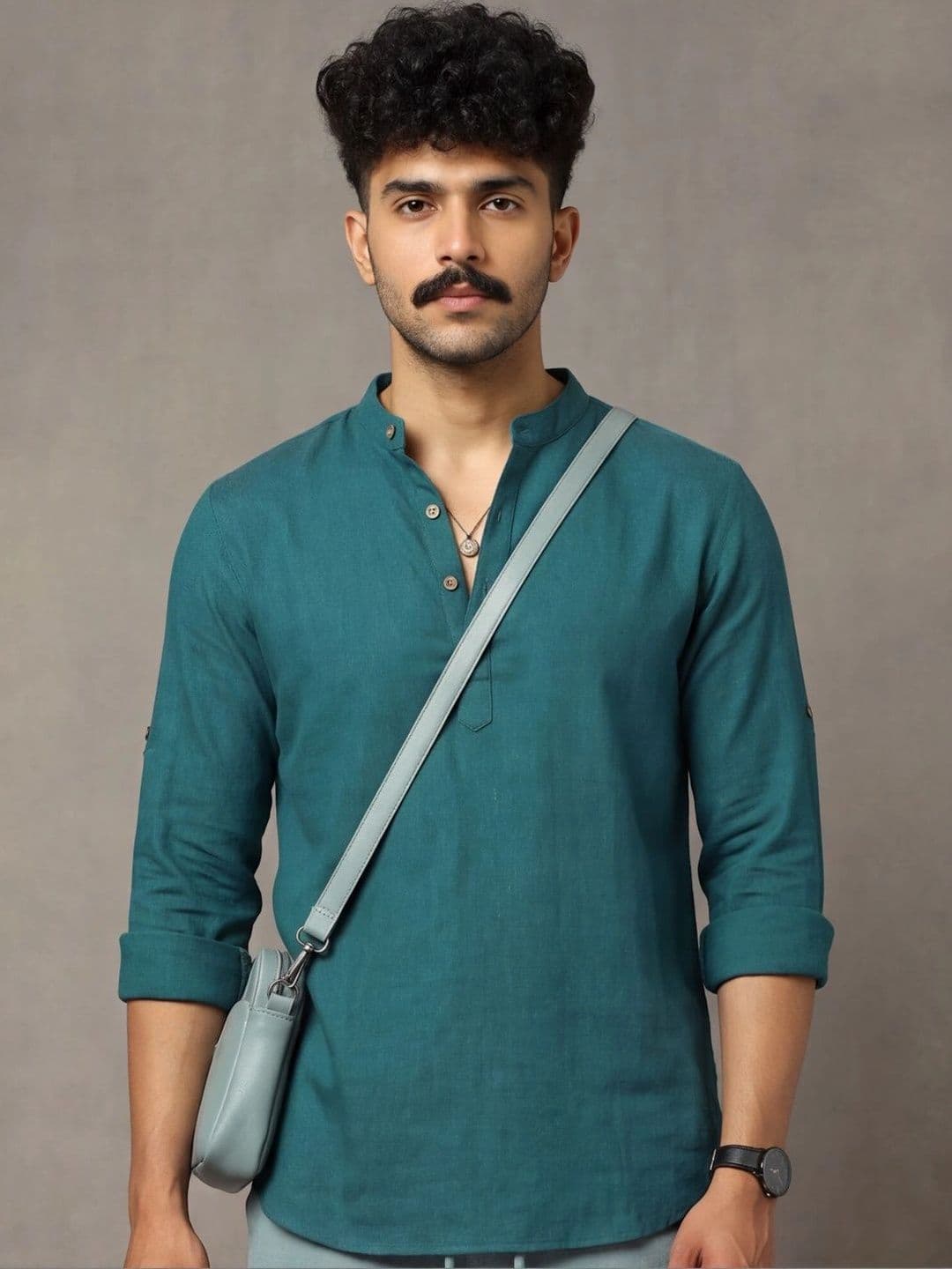 Navibhu Woven Design Solid Cotton Handloom Mandarin Collar Short Kurta thumbnail 7