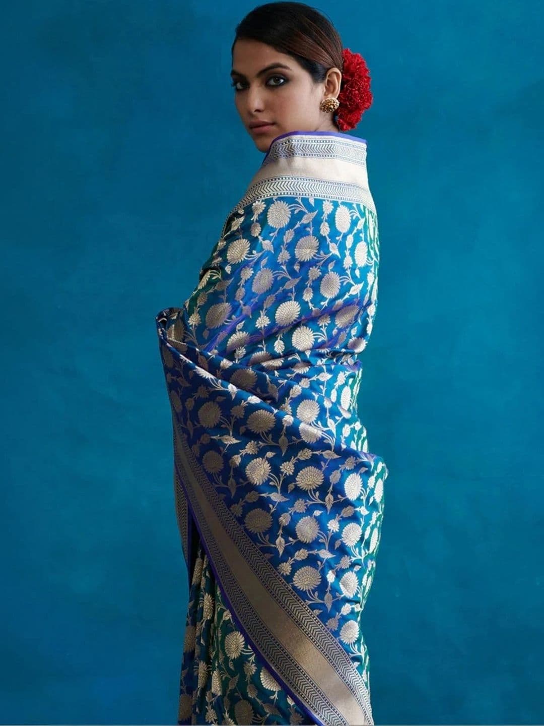 VS MALL Woven Design Zari Banarasi Saree thumbnail 4