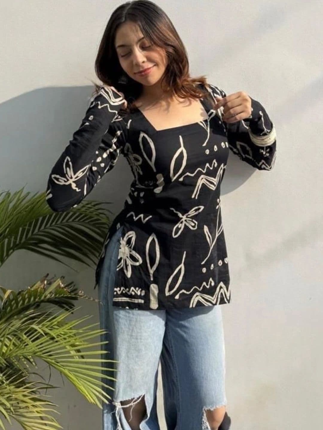 Sangria Printed Square Neck Kurti - view 1