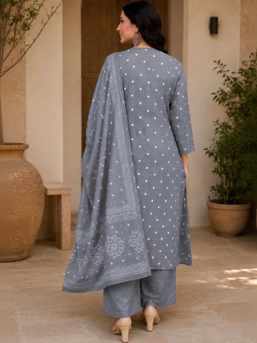 SANTOPERA DESIGNER Women Ethnic Motifs Printed Regular Kurta with Palazzos & With Dupatta thumbnail 3