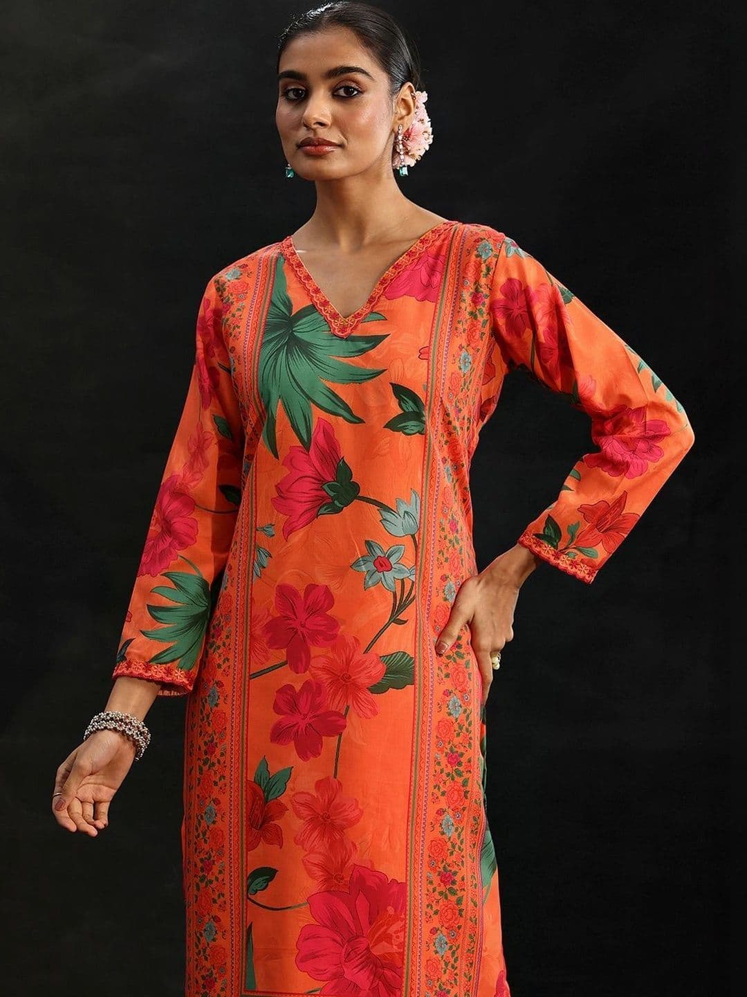 Libas Women Floral Printed Regular Kurta with Trousers & With Dupatta thumbnail 2