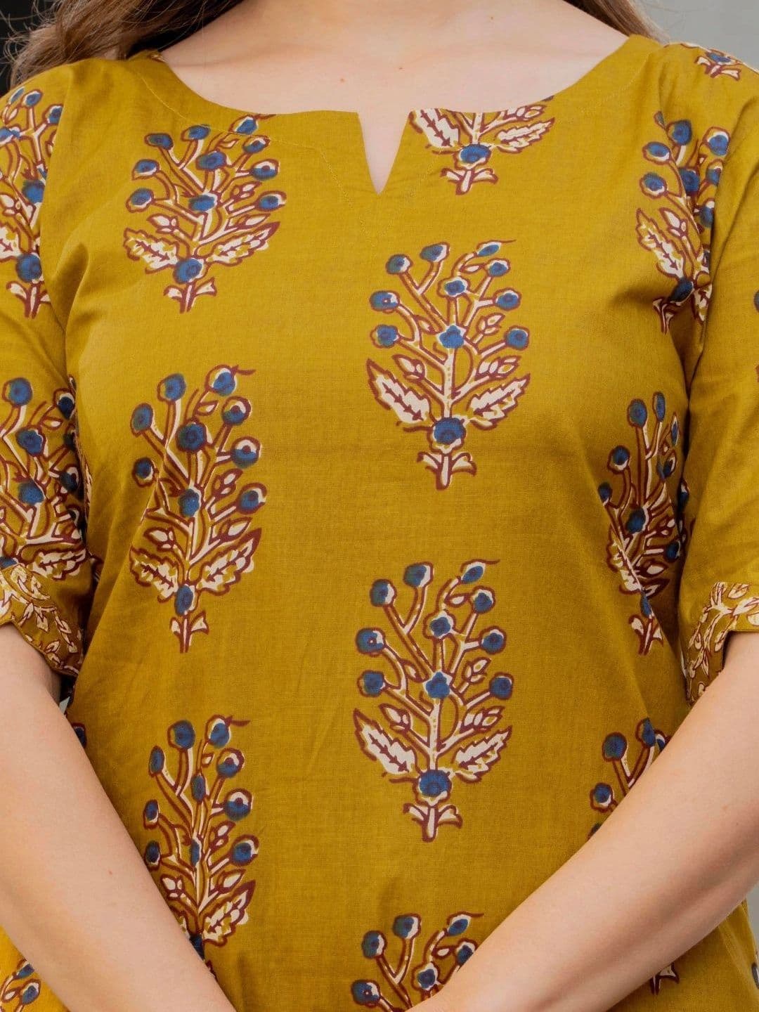 Amayra Women Ethnic Motifs Printed Regular Pure Cotton Kurta with Palazzos & With Dupatta thumbnail 6