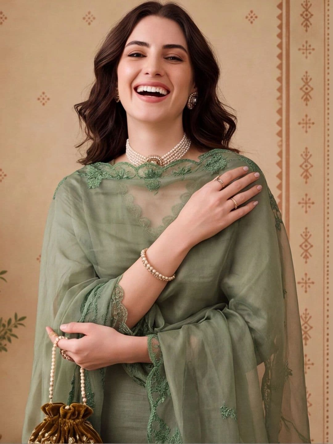 Anouk Women Regular Thread Work Kurta with Trousers & With Dupatta thumbnail 2