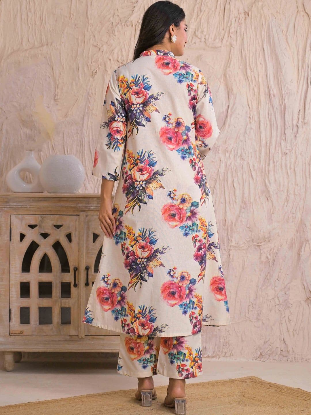 SAANWRI Women Floral Printed Floral Kurta thumbnail 5
