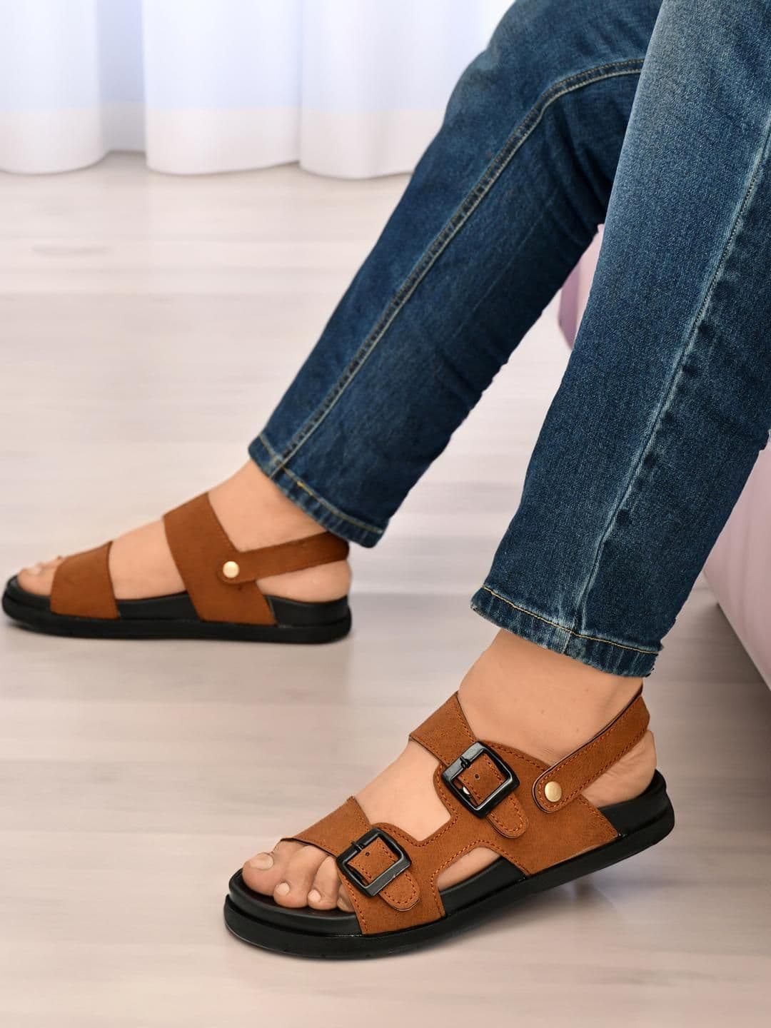 G L Trend Tan Leather Sandals thumbnail 3