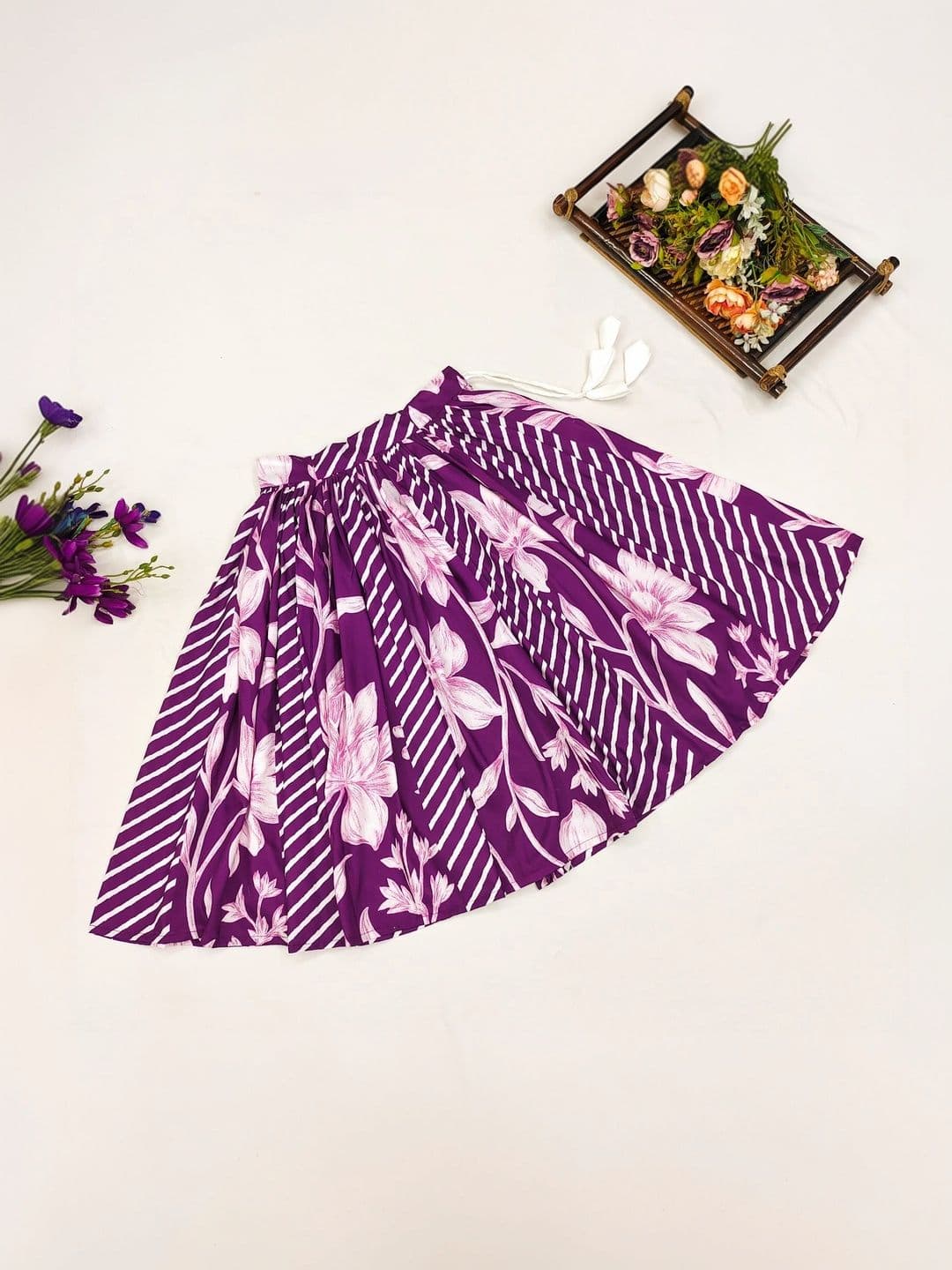 Sangria Girls Printed Ready to Wear Lehenga & thumbnail 3