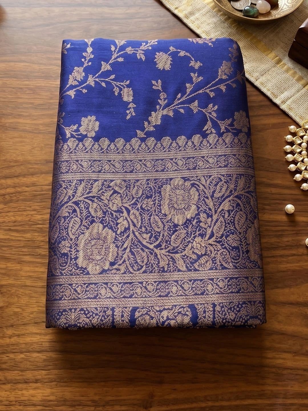 Dhaaga Ghar Woven Design Zari Silk Blend Designer Banarasi Saree thumbnail 4