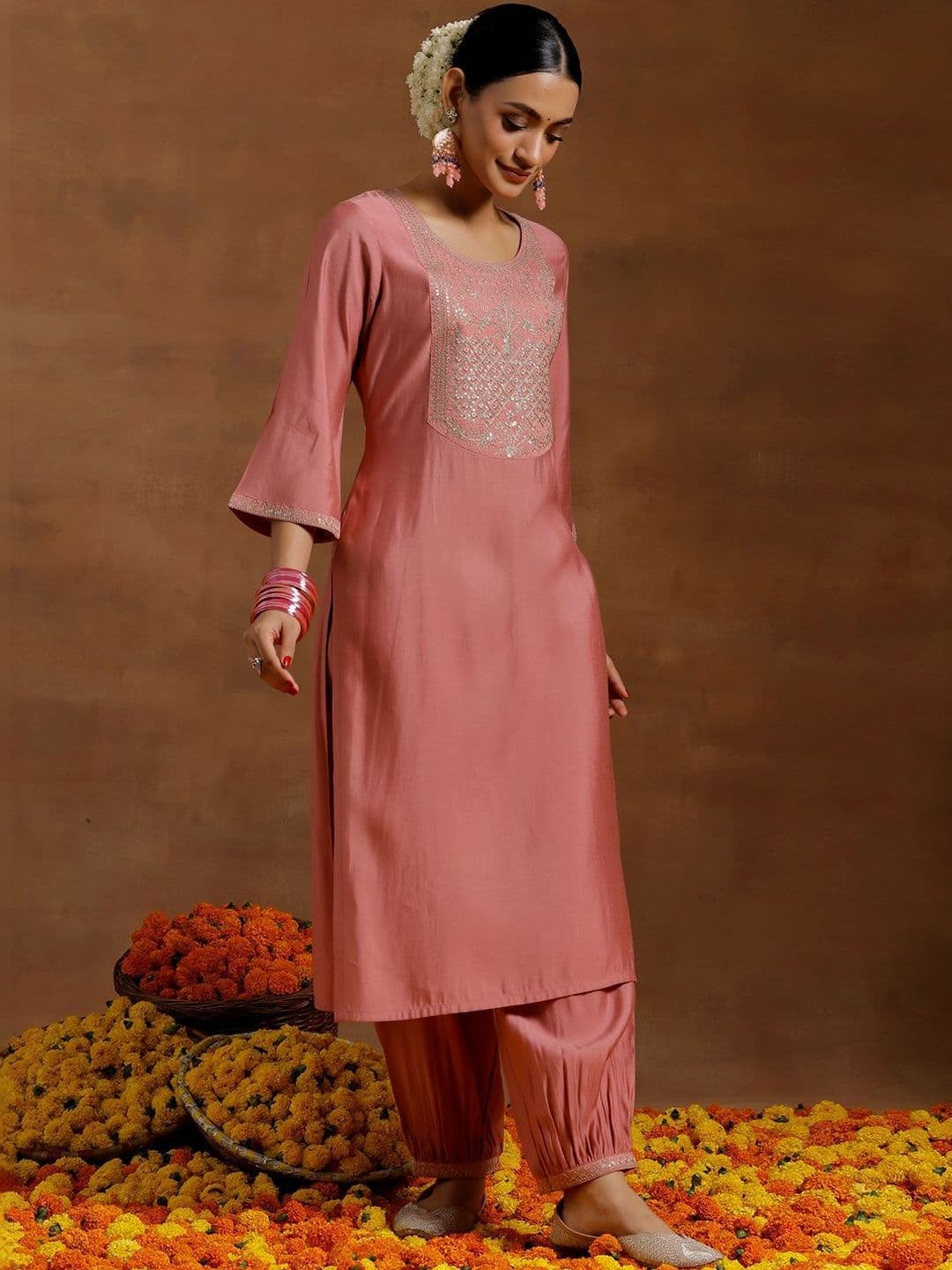 Gerua By Libas Women Floral Yoke Design Regular Kurta with Salwar & With Dupatta thumbnail 6