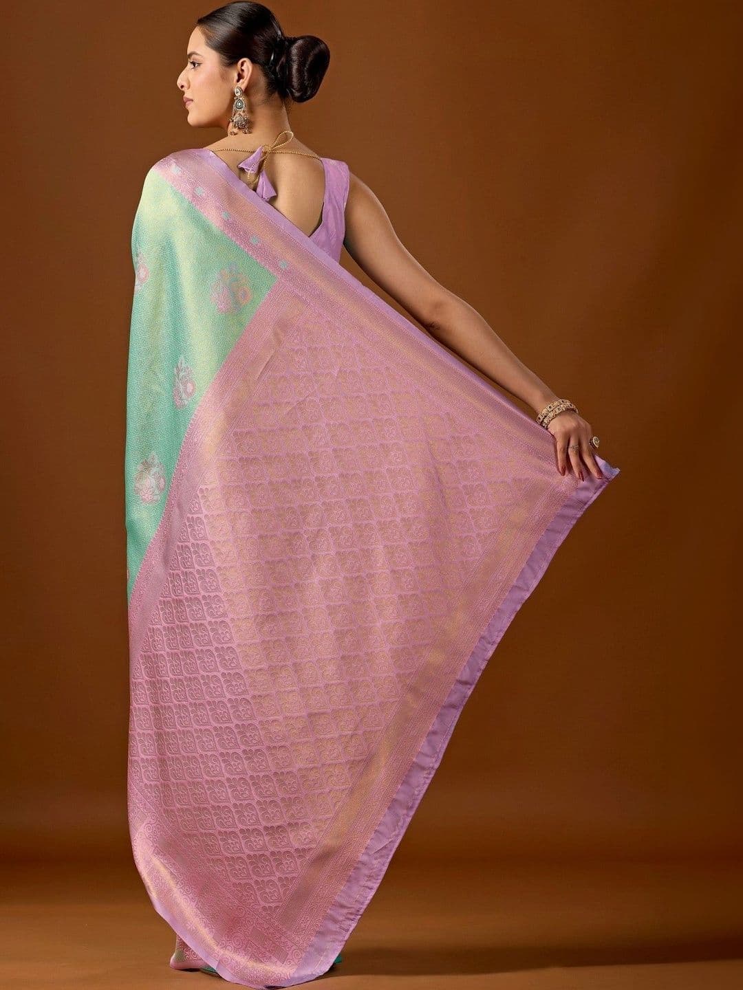 ERIKA Woven Design Zari Silk Blend Designer Banarasi Saree thumbnail 3