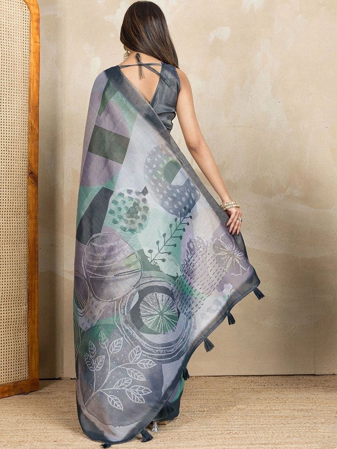Kesarii Saree thumbnail 2