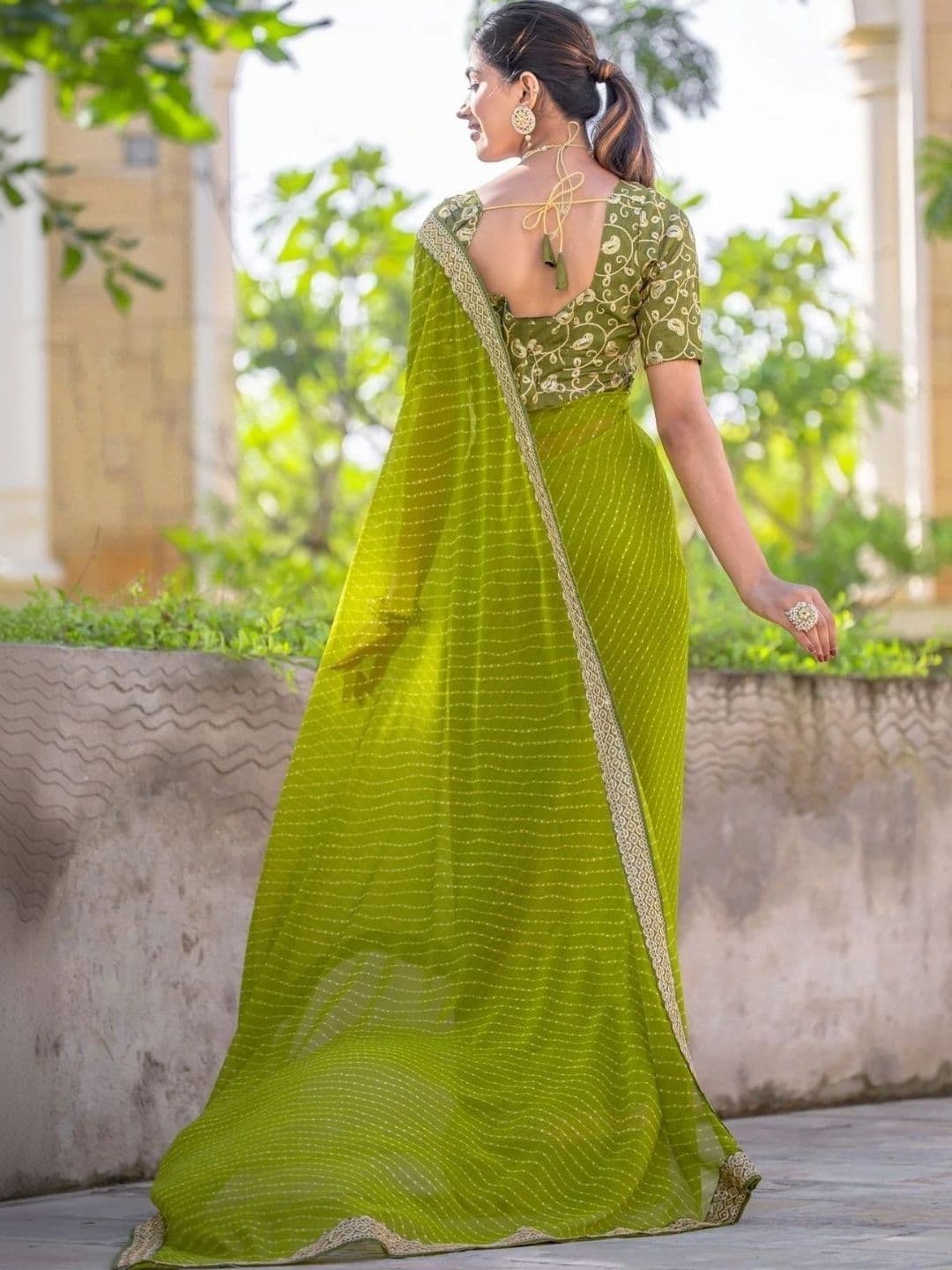 RENBRIZA Poly Georgette Saree thumbnail 2
