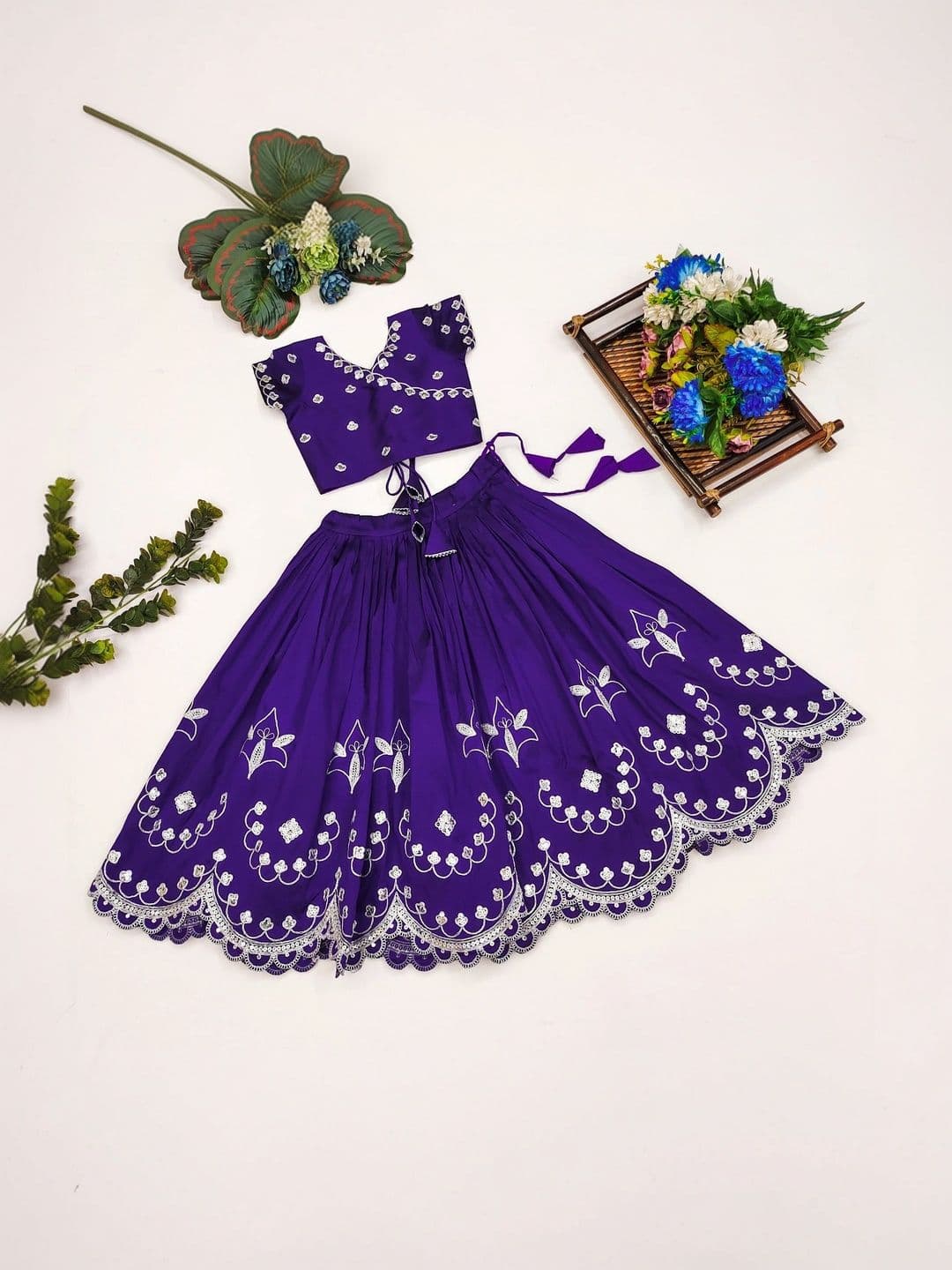 Sangria Girls Embroidered Thread Work Ready to Wear Lehenga & thumbnail 5