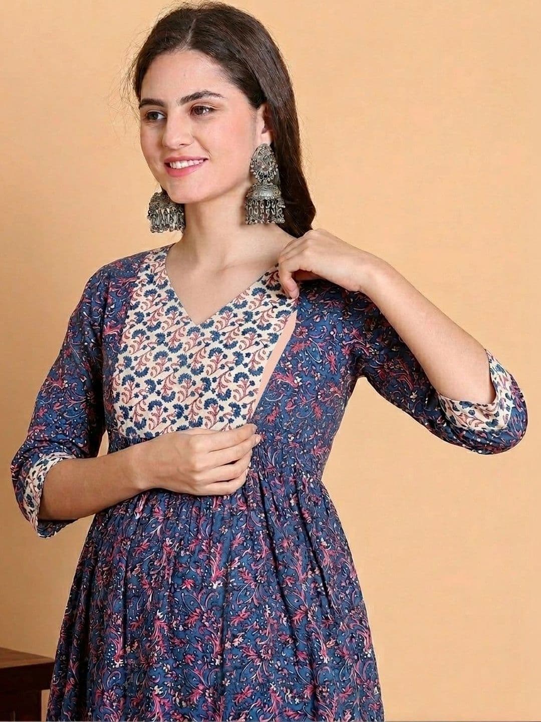 Assume Fab Women Floral Printed Empire Kurta with Trousers & With Dupatta thumbnail 5