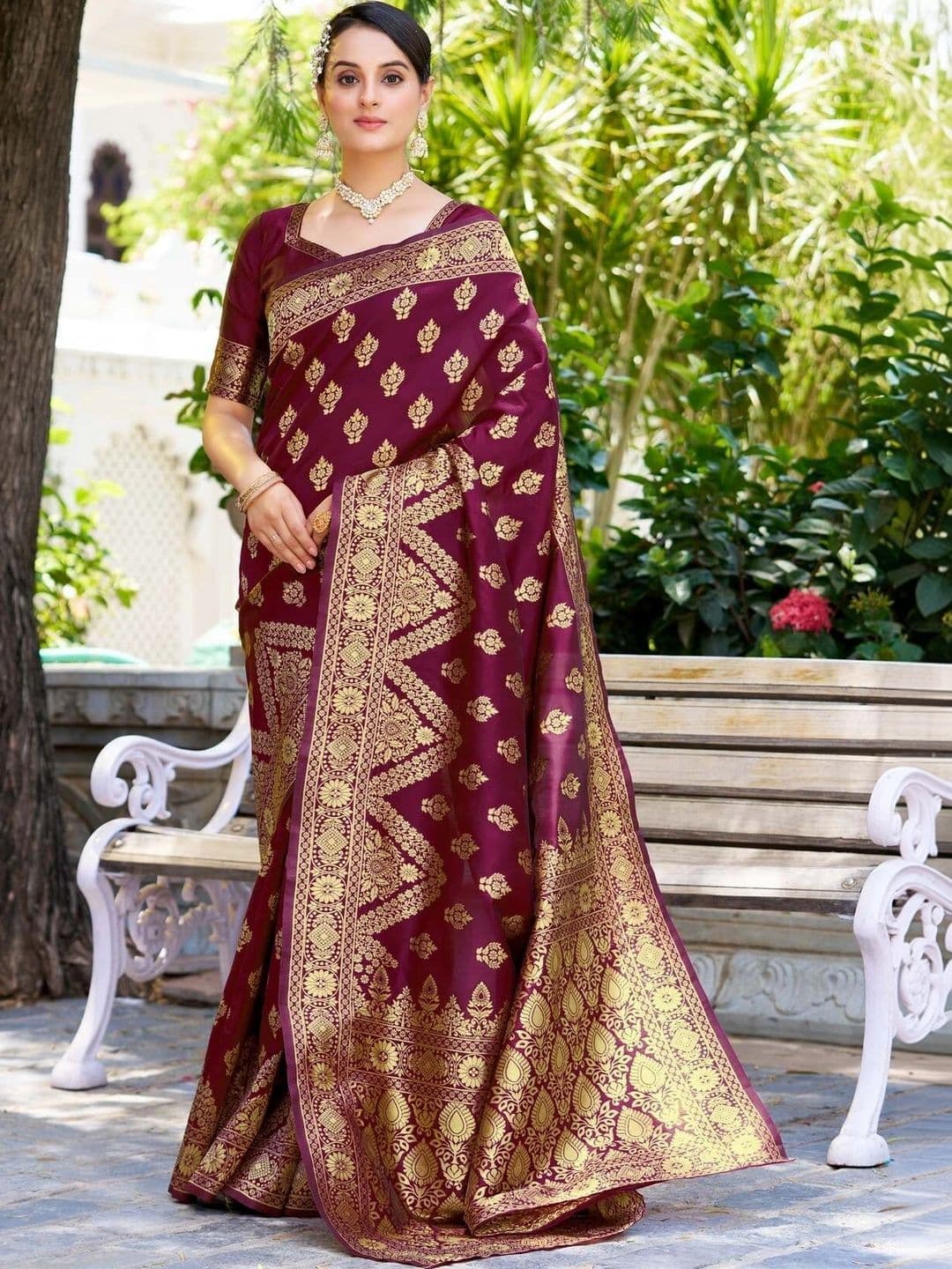 VS MALL Ethnic Motifs Zari Banarasi Saree thumbnail 5
