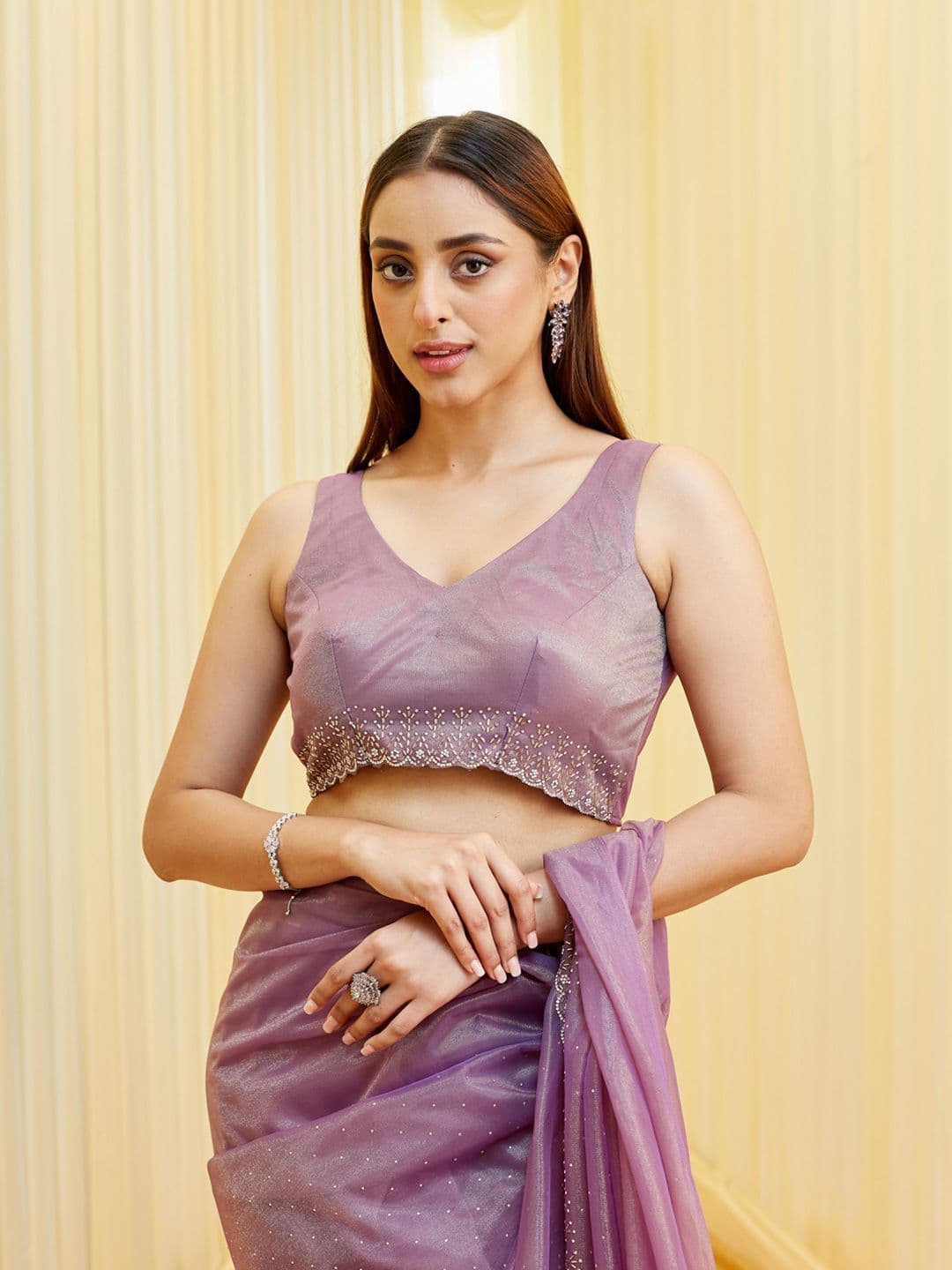 kasee Embellished Embroidered Supernet Saree thumbnail 4