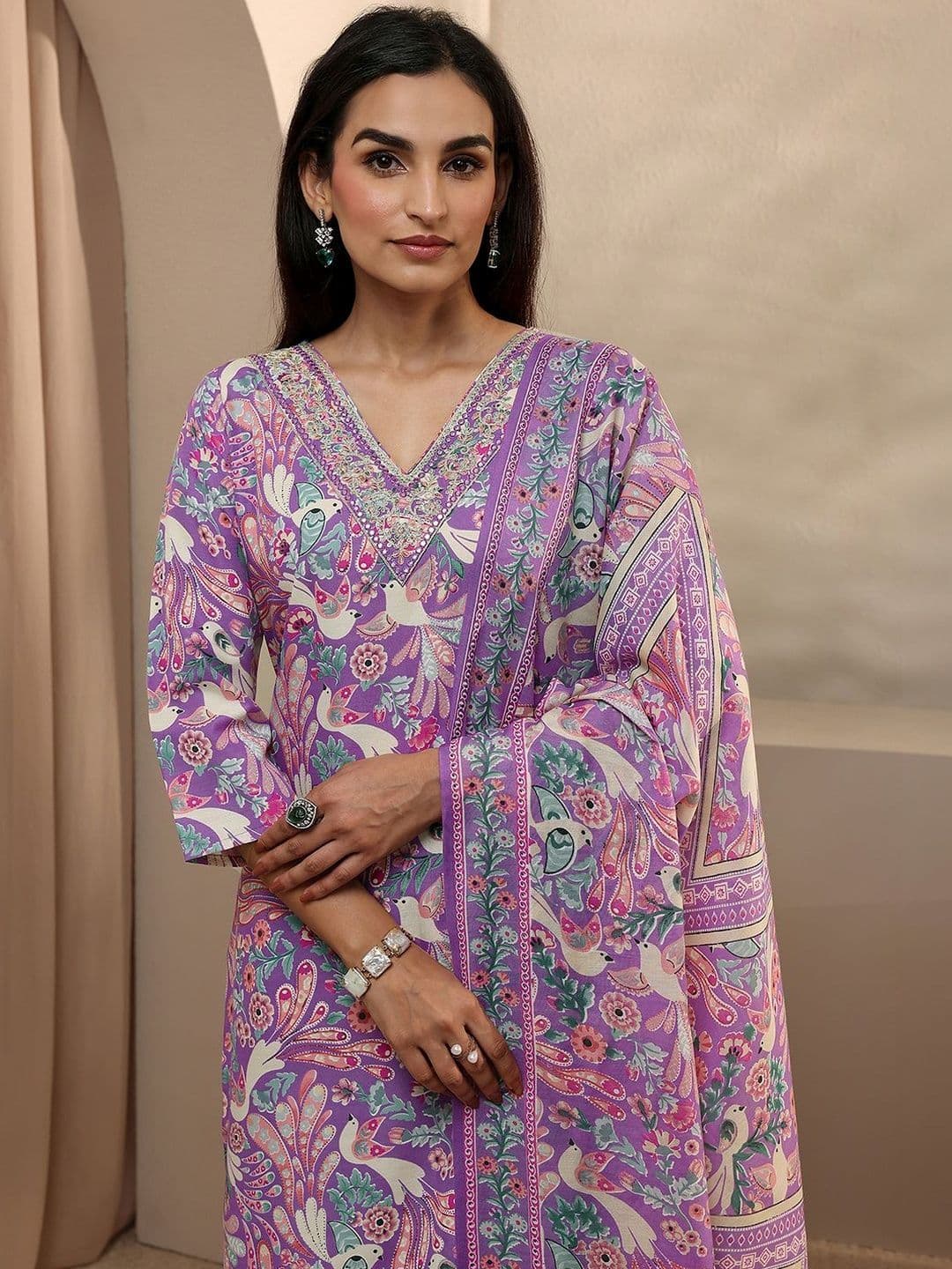 Gerua By Libas Women Ethnic Motifs Printed Regular Thread Work Kurta with Trousers & With Dupatta thumbnail 3