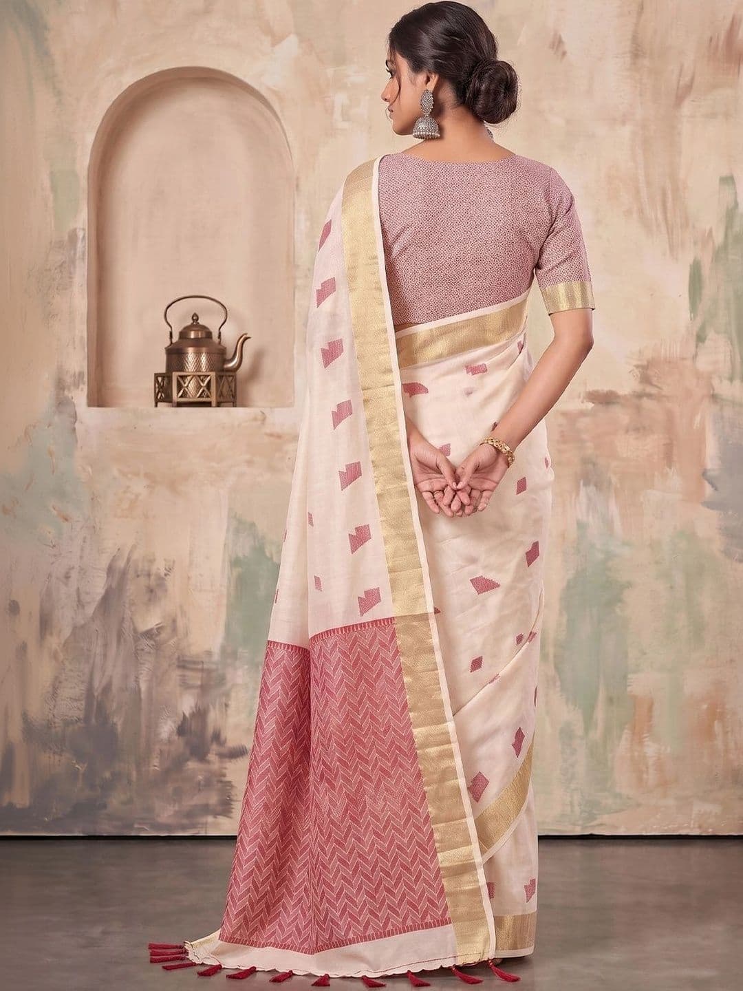 Dhaaga Ghar Woven Design Linen Blend Designer Saree thumbnail 2