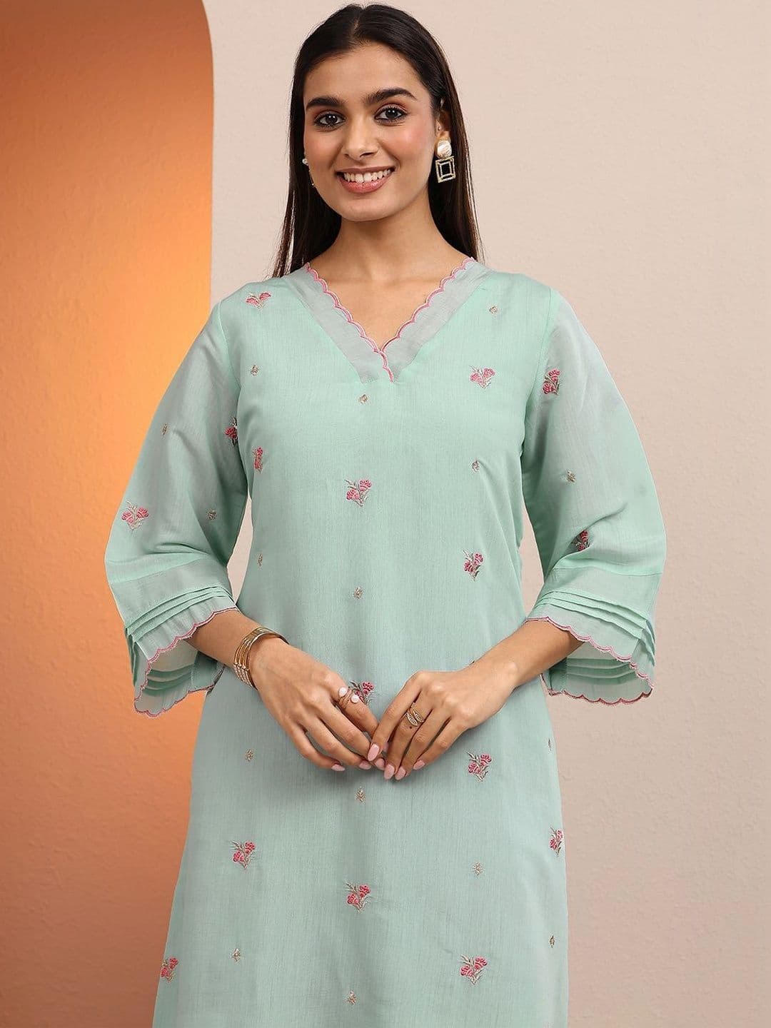Libas Women Floral Embroidered V-Neck Thread Work Chanderi Cotton Straight Kurta thumbnail 5