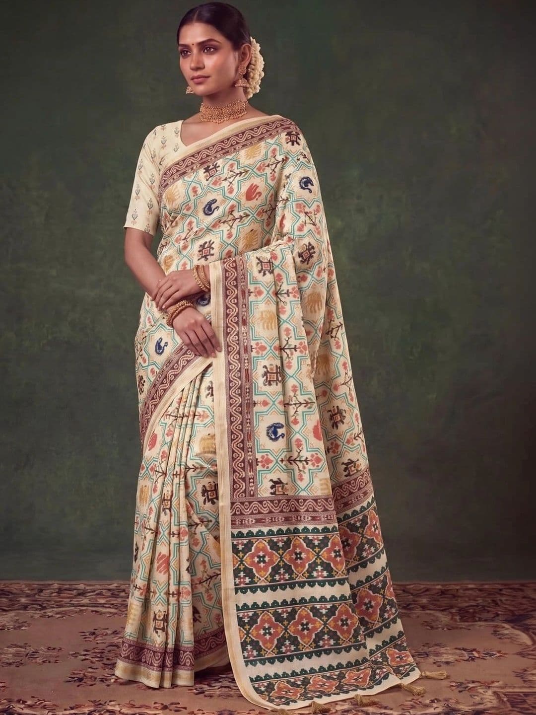 SAMANTHA Ethnic Motifs Zari Silk Blend Saree - view 1