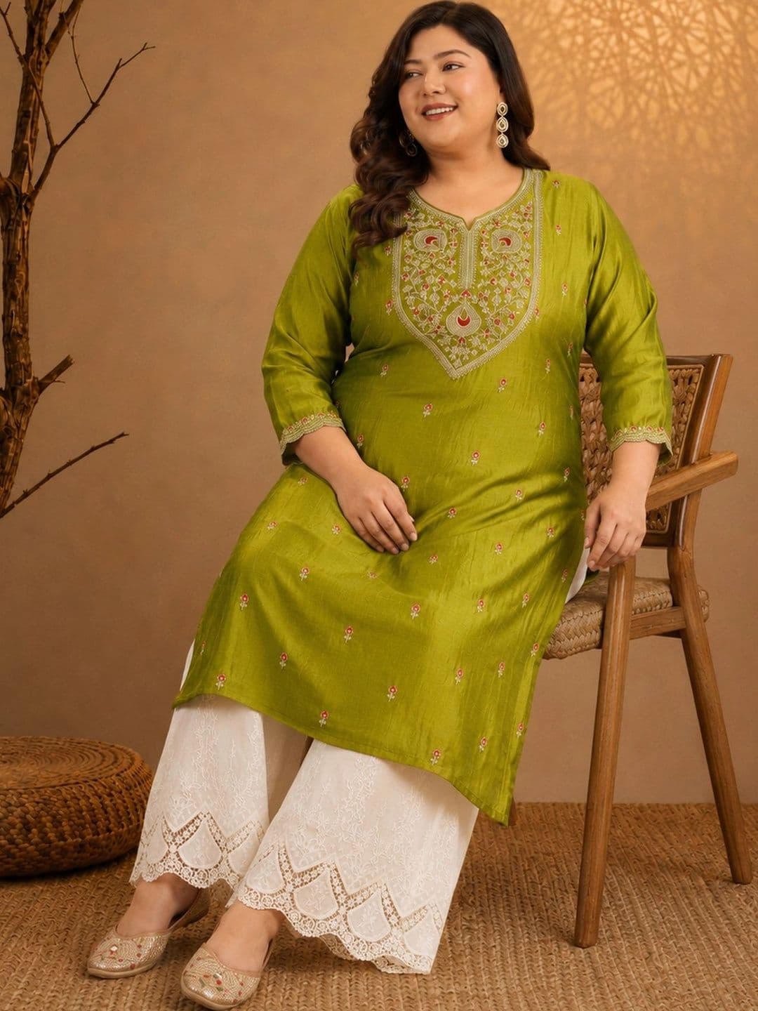 FULL BLOOM Women Ethnic Motifs Embroidered Kurta thumbnail 2