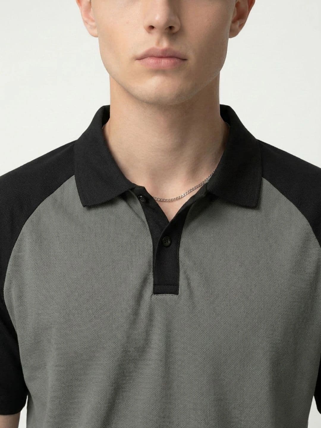 HERE&NOW Men Colourblocked Polo Collar T-shirt thumbnail 4