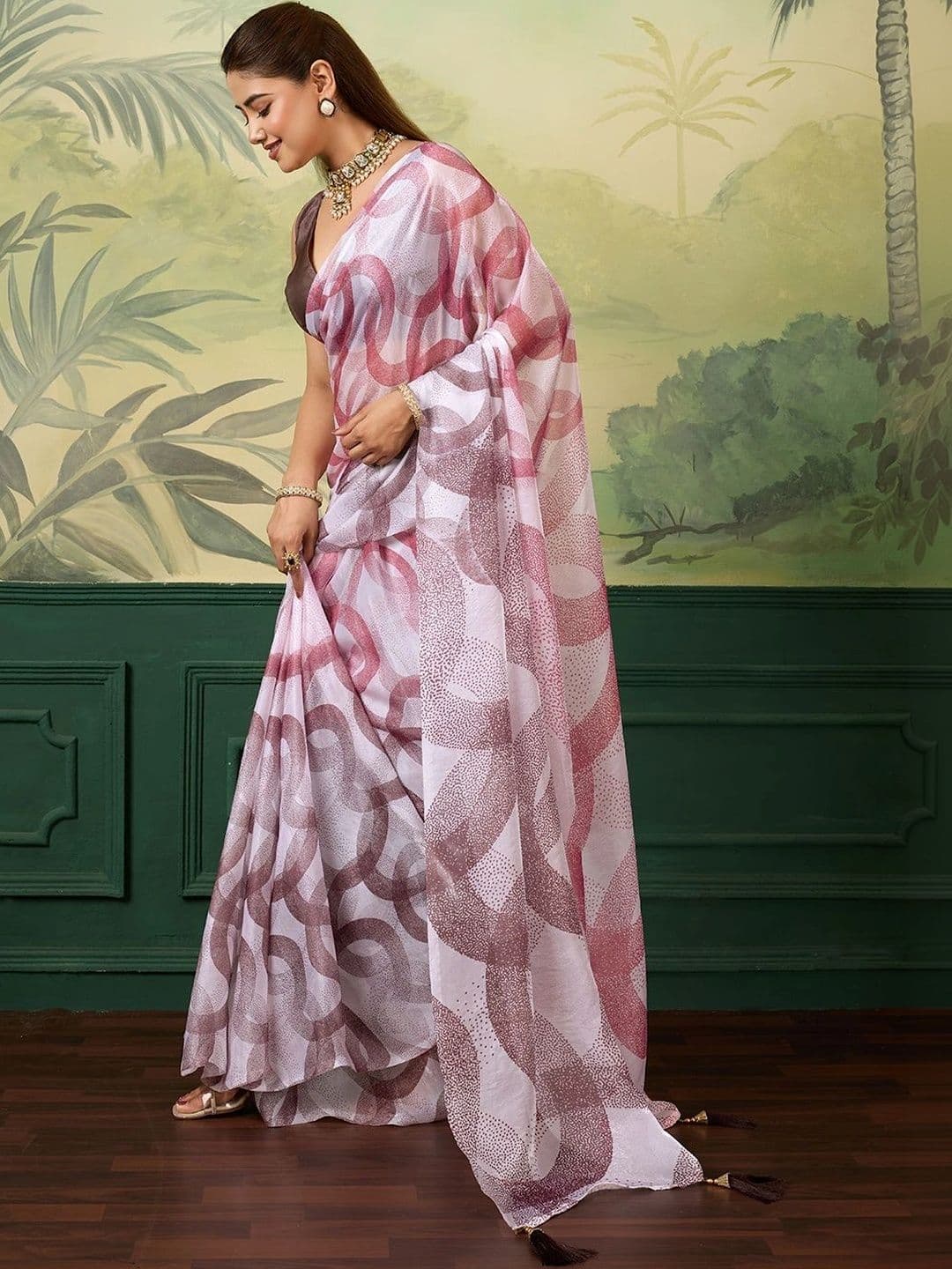 DWIJA FASHION Silk Blend Saree thumbnail 3
