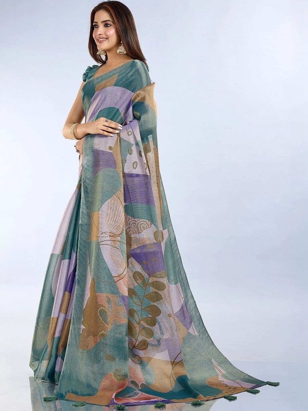 Kesarii Saree thumbnail 6