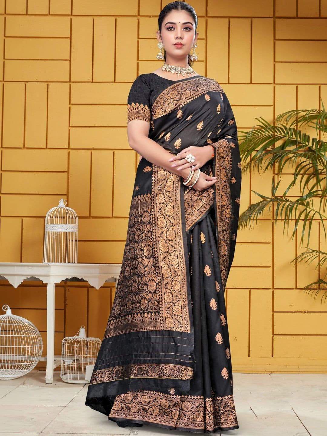 wearsquad Woven Design Zari Art Silk Banarasi Saree - view 1