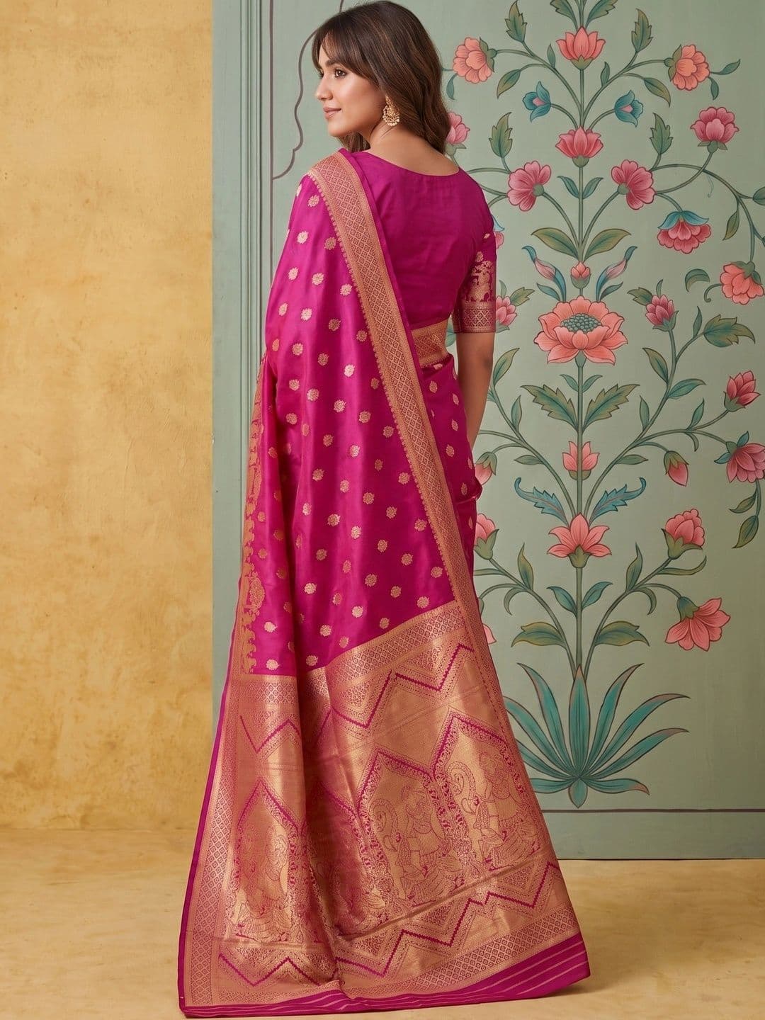 ROOP RADHIKA Woven Design Zari Silk Blend Designer Banarasi Saree thumbnail 3