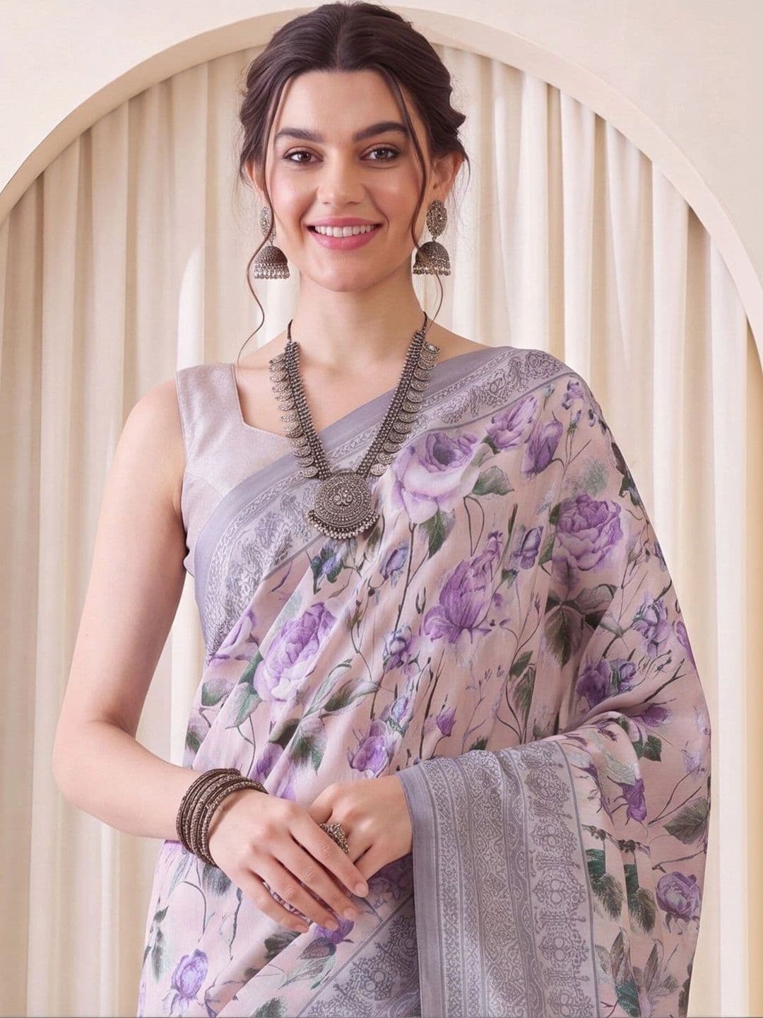 Anouk Floral Embroidered Silk Blend Designer Saree thumbnail 6