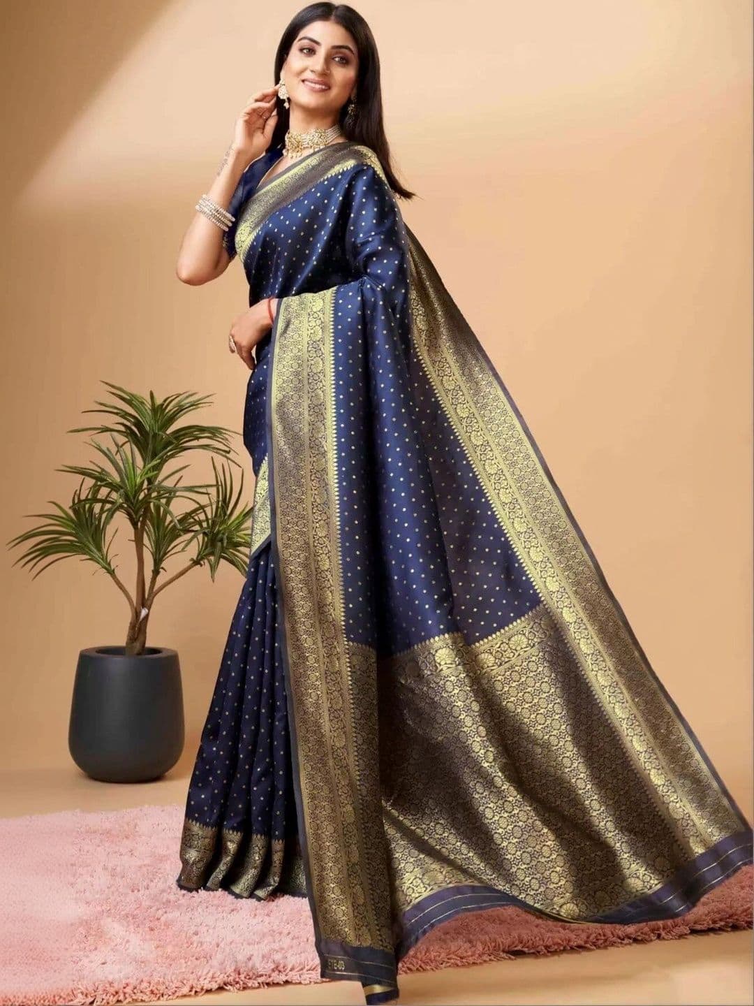 VS MALL Ethnic Motifs Zari Banarasi Saree - view 1