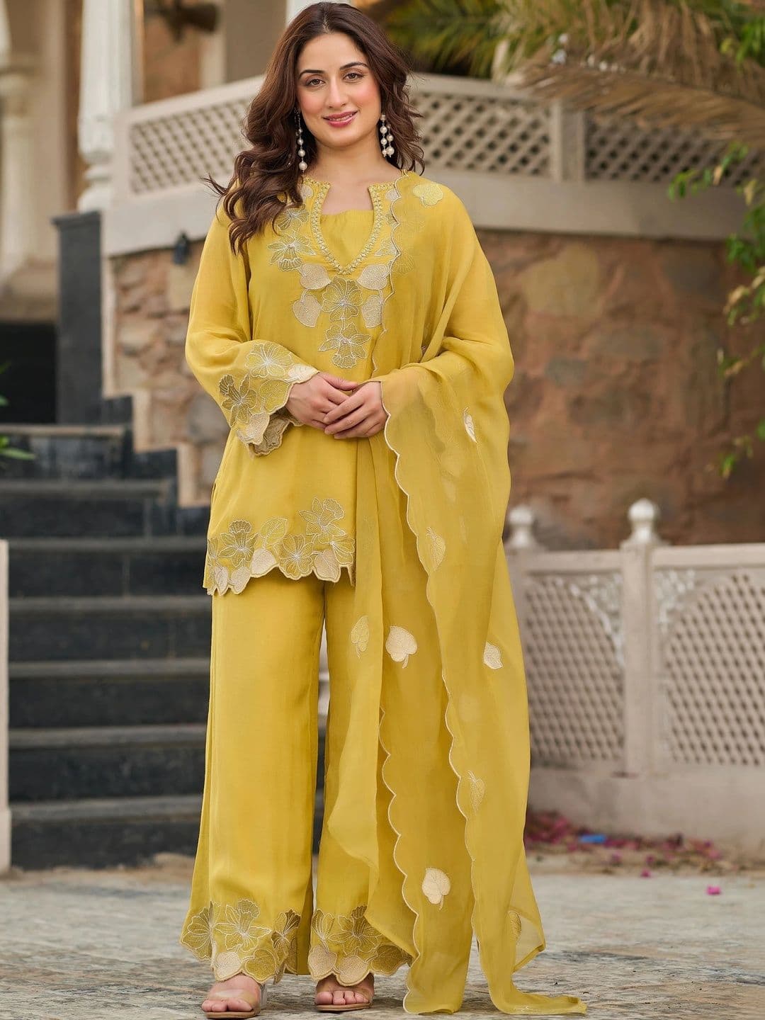 HERE&NOW Women Ethnic Motifs Embroidered Regular Thread Work Kurta with Palazzos & With Dupatta thumbnail 3