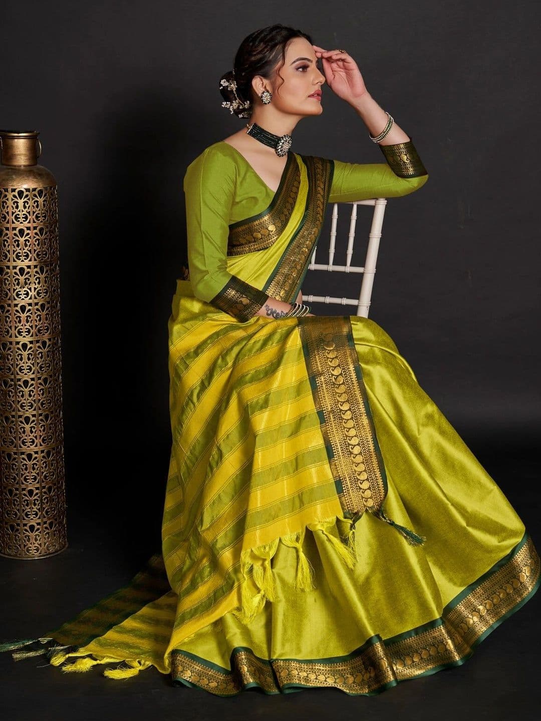 VS MALL Ethnic Motifs Zari Silk Cotton Banarasi Saree thumbnail 2