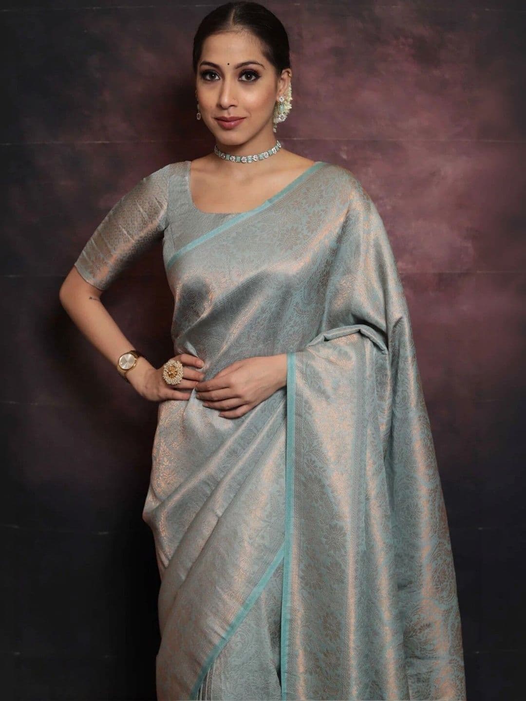 VS MALL Woven Design Zari Banarasi Saree thumbnail 4