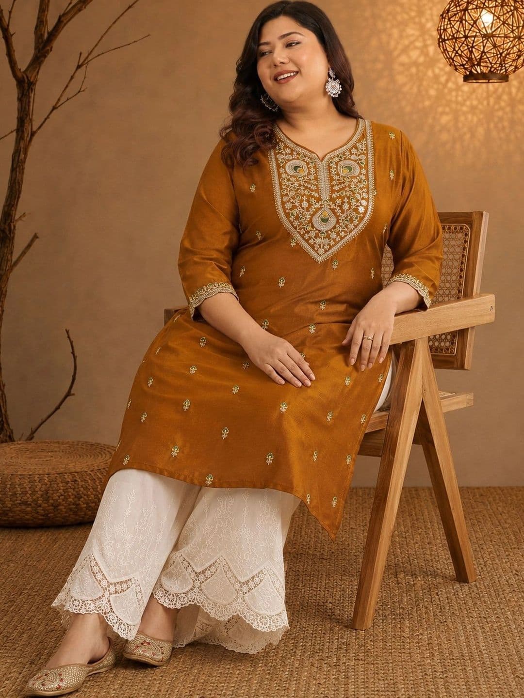 FULL BLOOM Women Ethnic Motifs Embroidered Mirror Work Kurta thumbnail 3