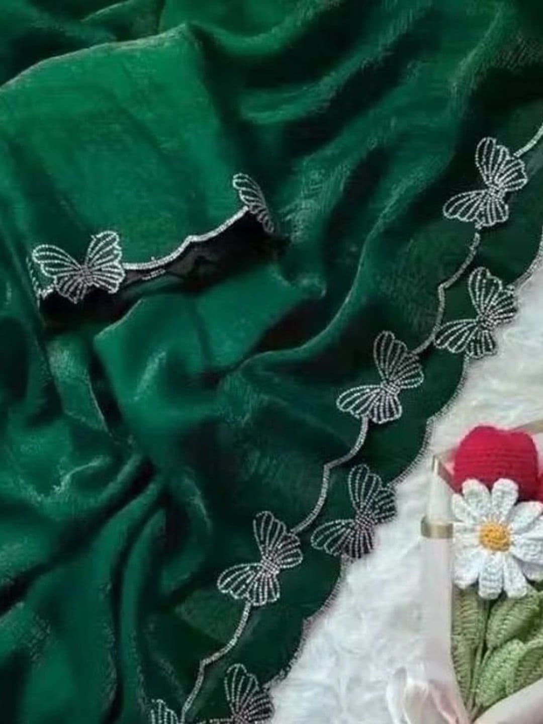 RENBRIZA Embellished Poly Georgette Saree thumbnail 2