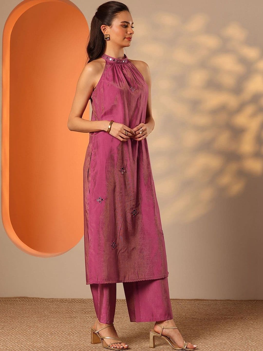 Libas Women Ethnic Motifs Embroidered Regular Mirror Work Kurta with Trousers thumbnail 3