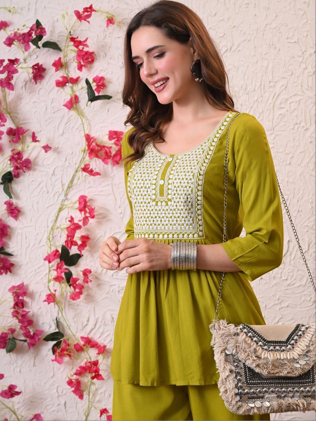 ROSHNI Women Ethnic Motifs Embroidered Empire Thread Work Kurti with Palazzos thumbnail 4