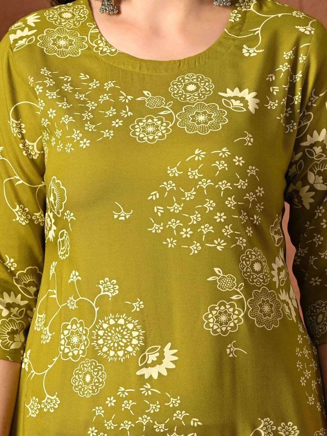Sangria Women Floral Printed Floral Kurta thumbnail 3
