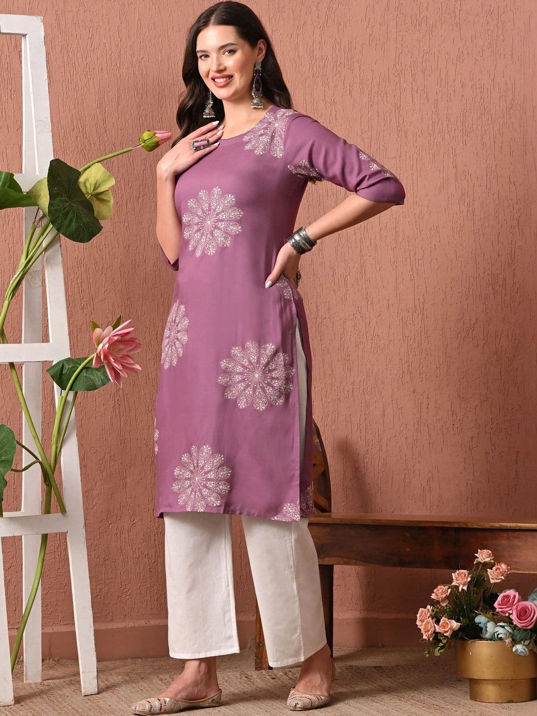 Sangria Women Floral Printed Kurta thumbnail 5