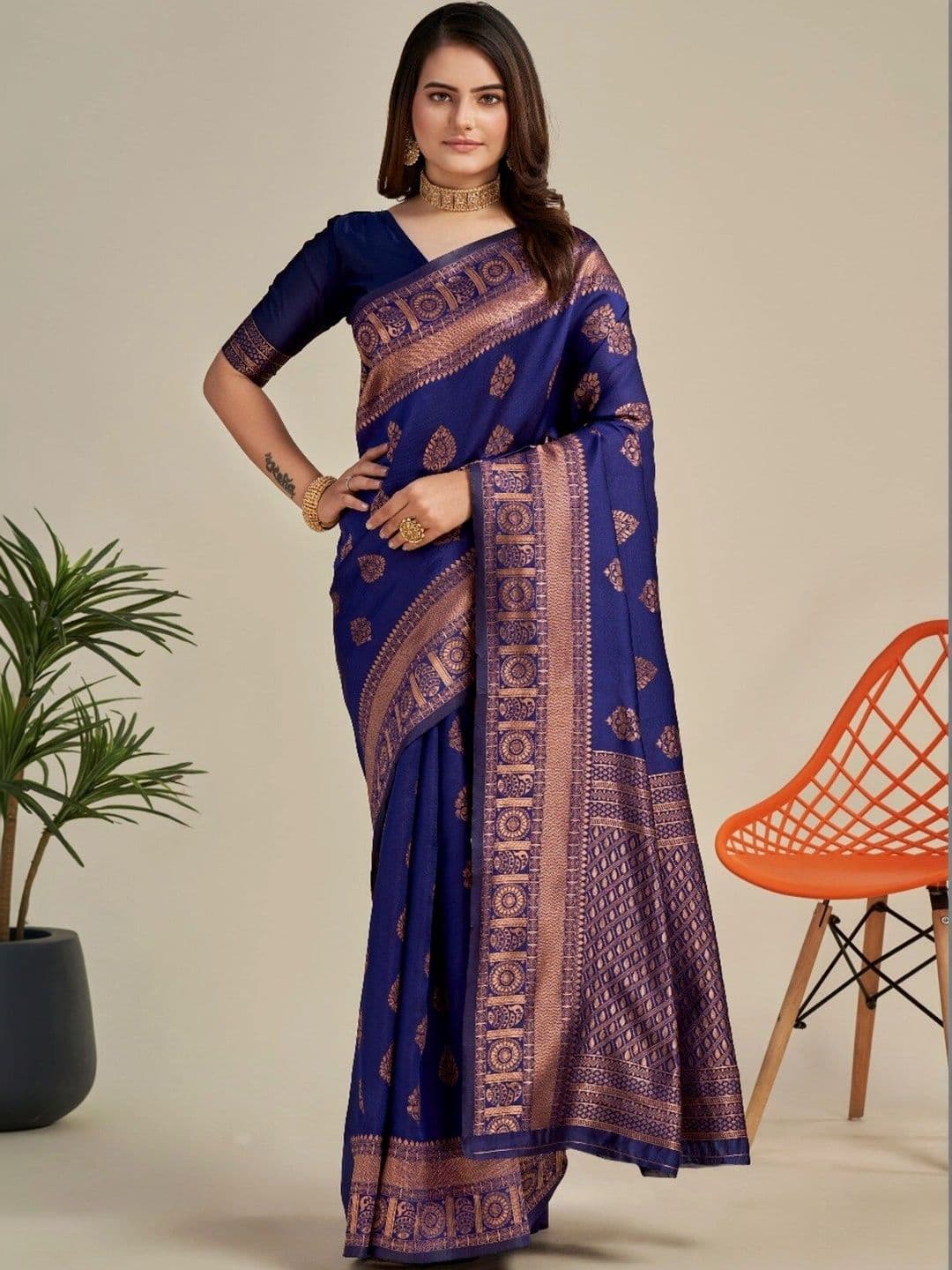 VS MALL Woven Design Zari Banarasi Saree - view 1