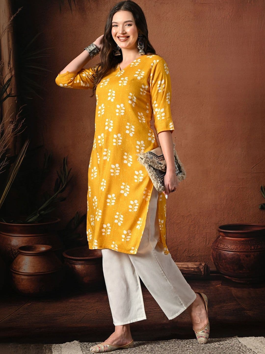 Sangria Women Ethnic Motifs Printed Kurta thumbnail 6