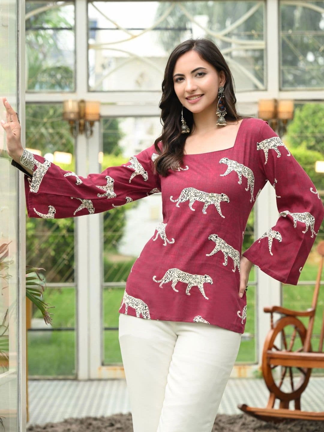 Viharini Women Printed Flared Sleeves Kurta - view 1