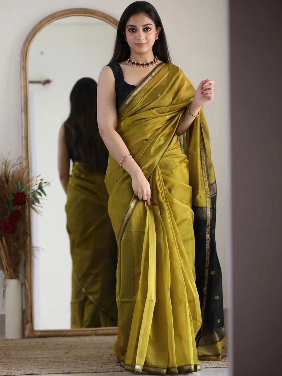 wearsquad Zari Art Silk Banarasi Saree thumbnail 3