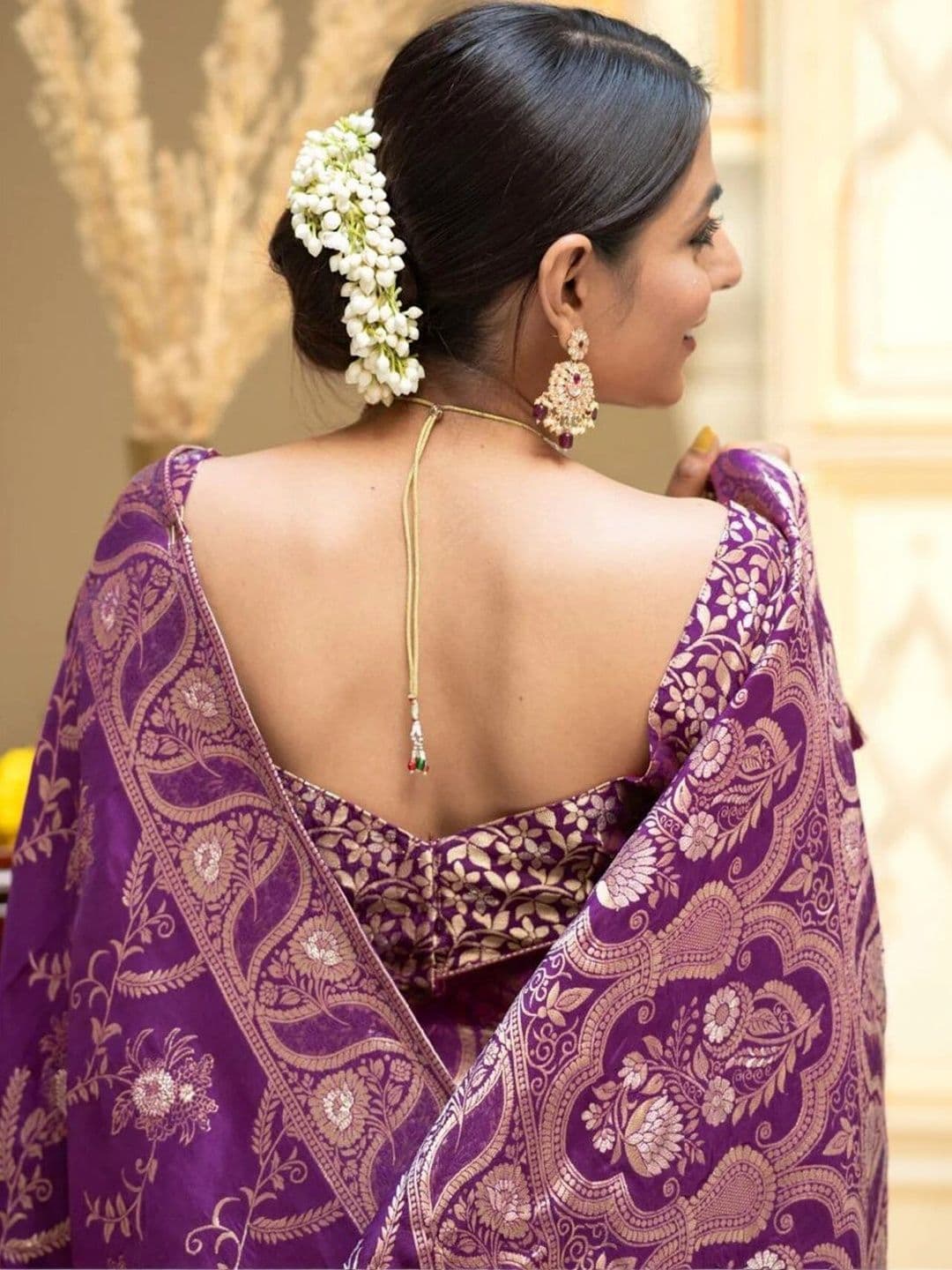 VS MALL Woven Design Zari Banarasi Saree thumbnail 3