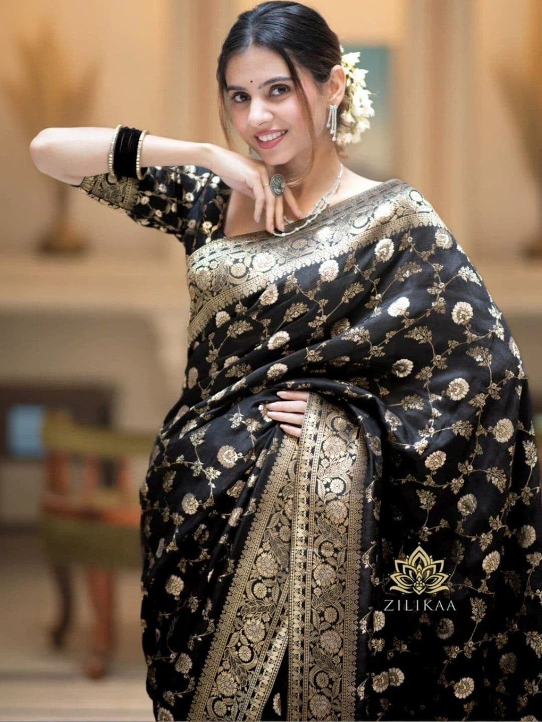 VS MALL Ethnic Motifs Zari Banarasi Saree thumbnail 5