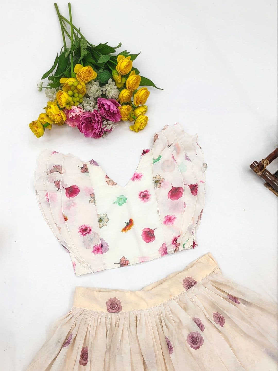 Sangria Girls Printed Ready to Wear Lehenga & thumbnail 2