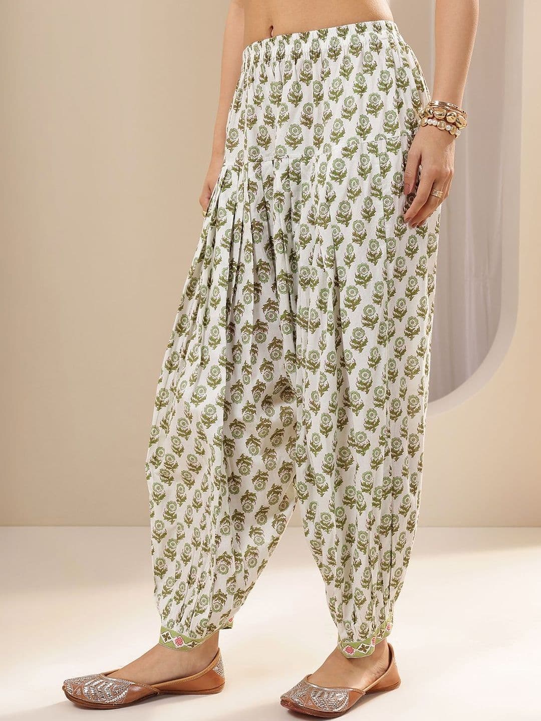 Libas Women Floral Printed Regular Kurta with Salwar & With Dupatta thumbnail 6