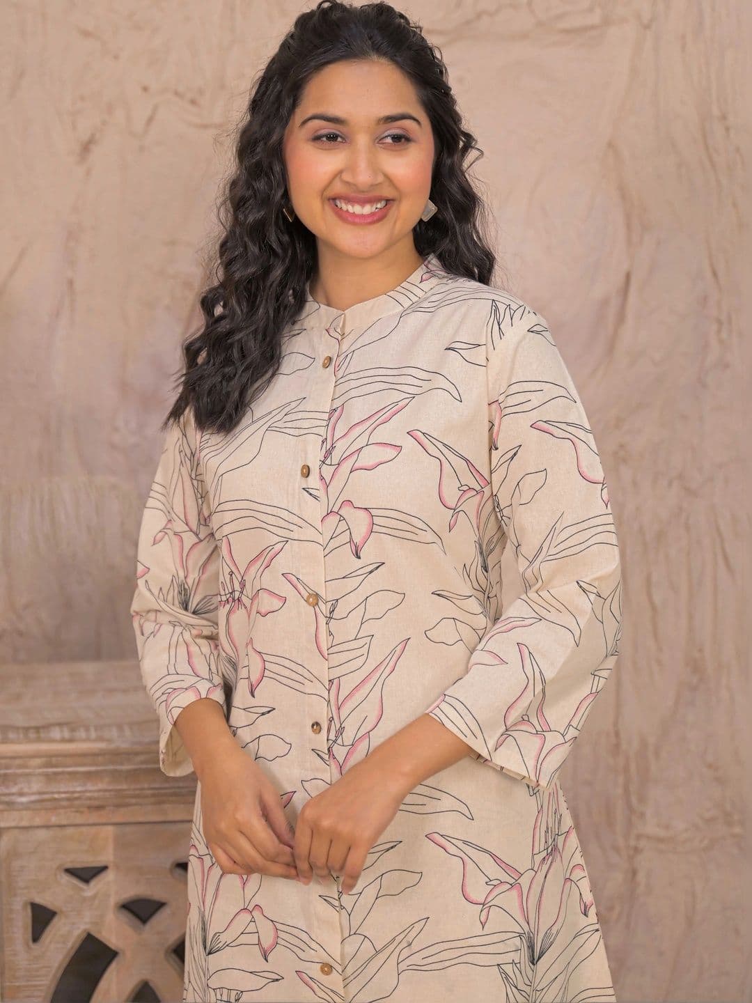 SAANWRI Women Floral Printed Floral Kurta thumbnail 6